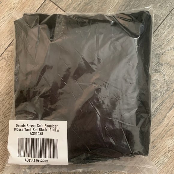 NWT DENNIS BASSO COLD SHOULDER BLOUSE TANK SET BLACK - Picture 14 of 15